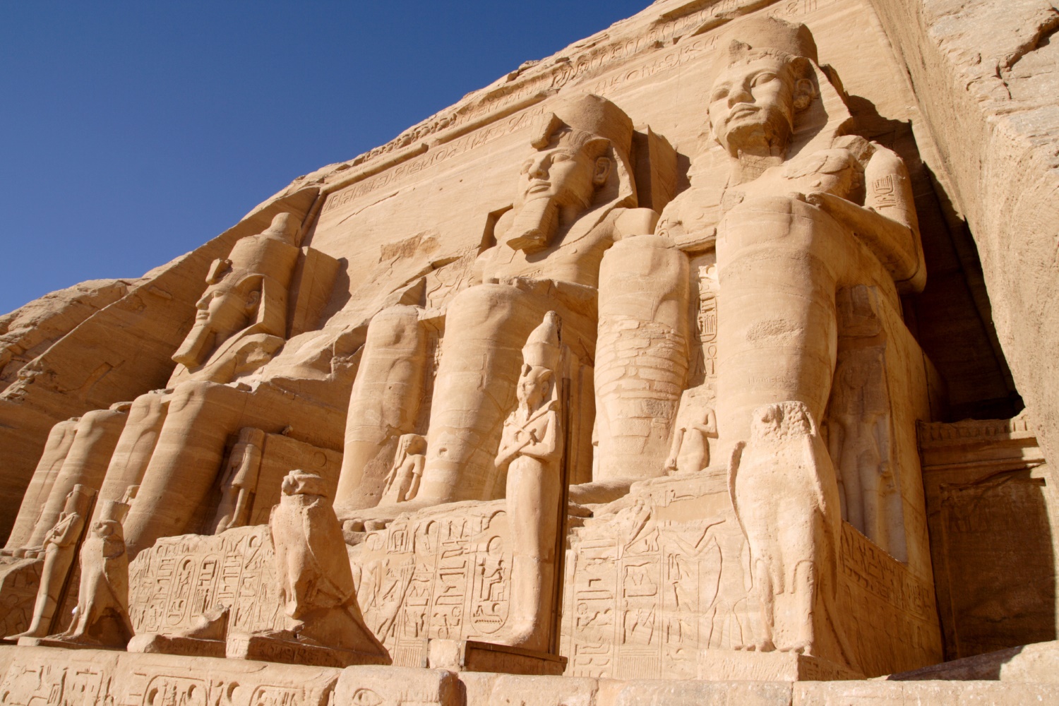 アブ・シンベル神殿(Abu Simbel Temples)の画像